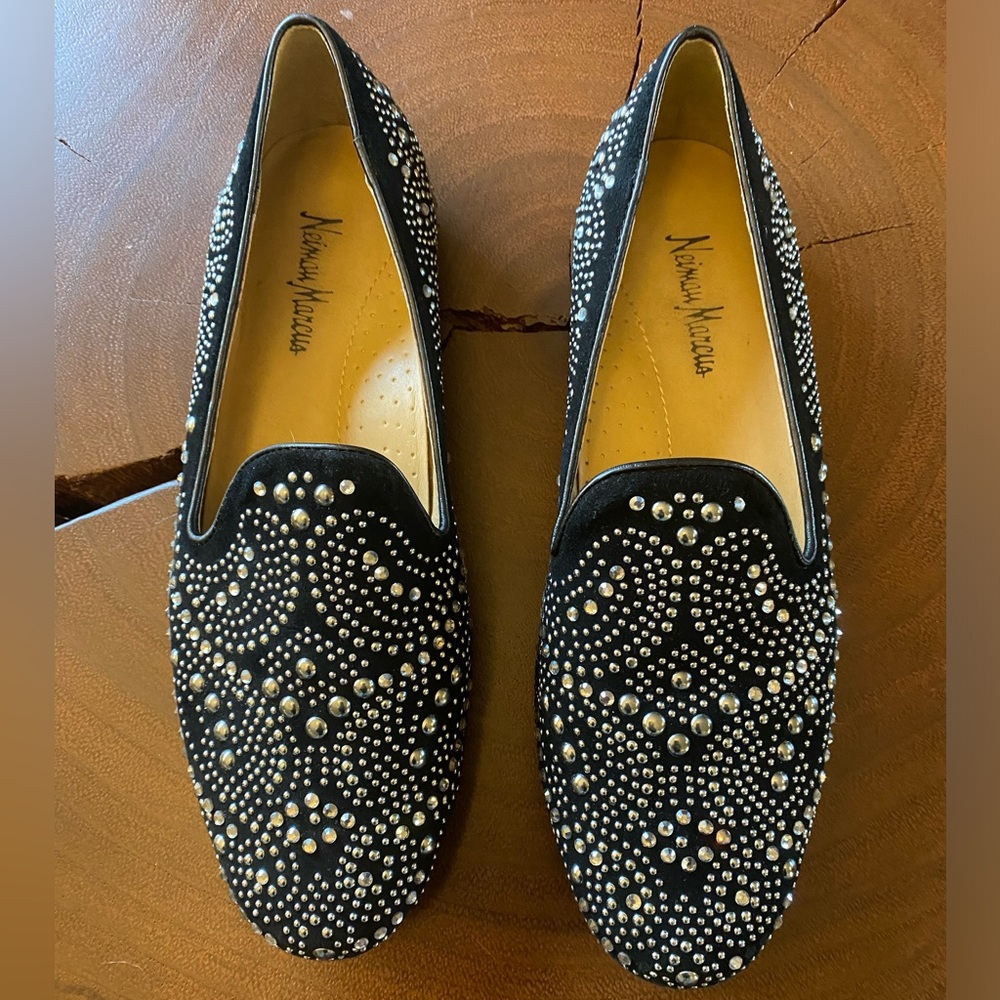 Neiman Marcus Black Studded Flats / Size 7.5M